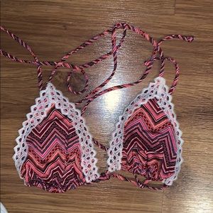 H&M Triangle Patterned Bikini Top